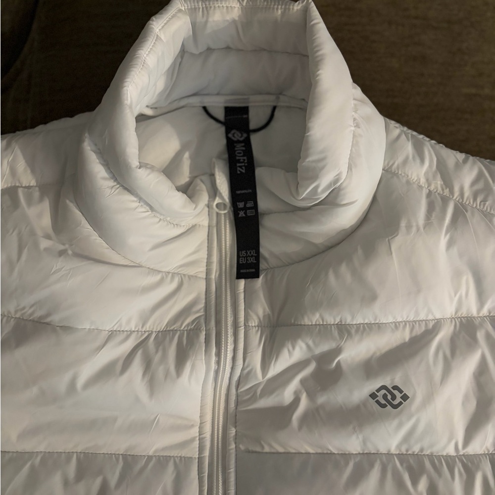 Source Unknown Elegant White Puffer Jacket - image 3